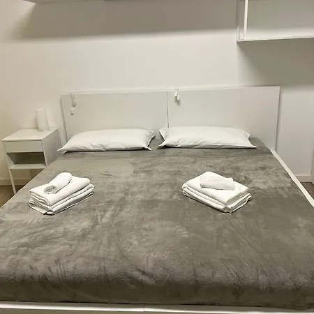 Crhome Daire Padova